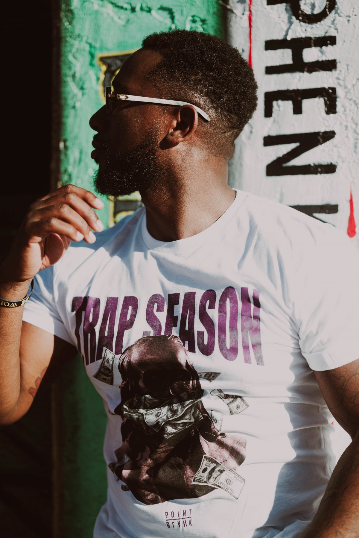 Trap Ben T-Shirt - White / Purple